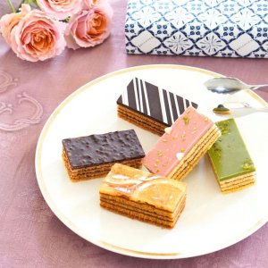 画像4: 白金プラチナバウム(5個入り)化粧箱入り