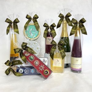 画像10: セラムハンドクリーム(ラベンダーローズ)１本＆ノンアルコール苺スパークリング(ハーフボトル)１本セット