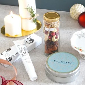 画像3: セラムハンドクリーム(ラベンダーローズ)１本＆素焼きミックスナッツ＆こだわり葡萄のセミドライ(シャインマスカット)化粧箱入り