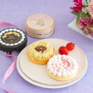 画像5: 幸せの缶ケーキ(あまおう苺のベリーチーズケーキタルト＆熟成和栗のモンブラン)【２缶セット】