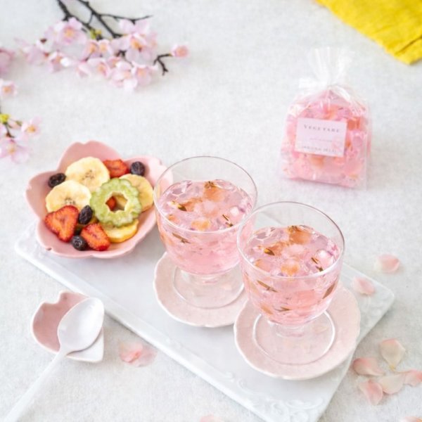 画像2: ベジタブルフルーツチップス1缶＆桜ゼリー２個セット (2)
