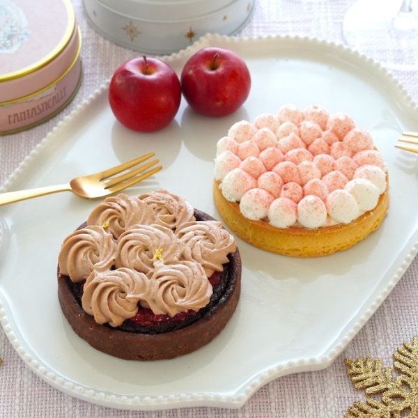画像1: 幸せの缶ケーキ(薔薇チョコタルト＆あまおう苺のベリーチーズケーキタルト)【２缶セット】 (1)